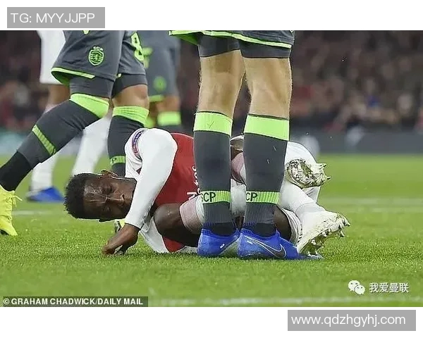 镜头回顾：曼联这一幕令人泪目